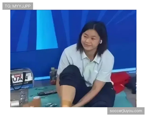 全红婵训练完偷偷吃辣条被教练抓包，这自律人设差点崩了